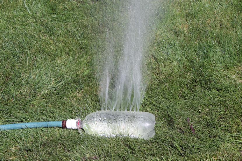 Aspersor casero con botella: montaje, calibrado y uso