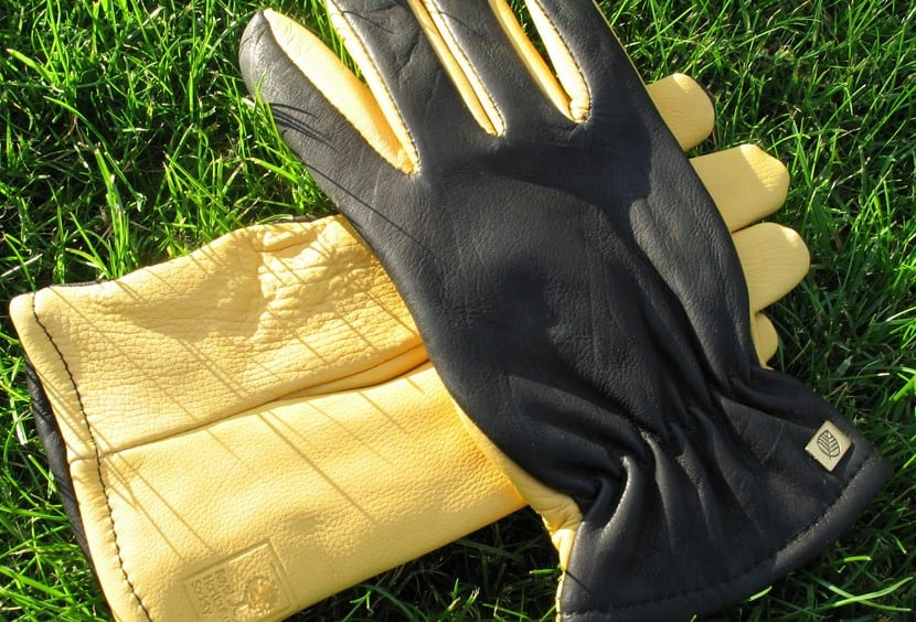 Guantes de jardinería de distintos materiales