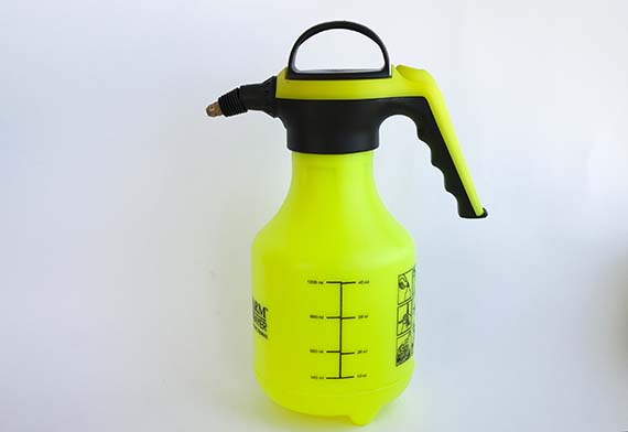Pulverizador de agua a presión previa con depósito y lanza