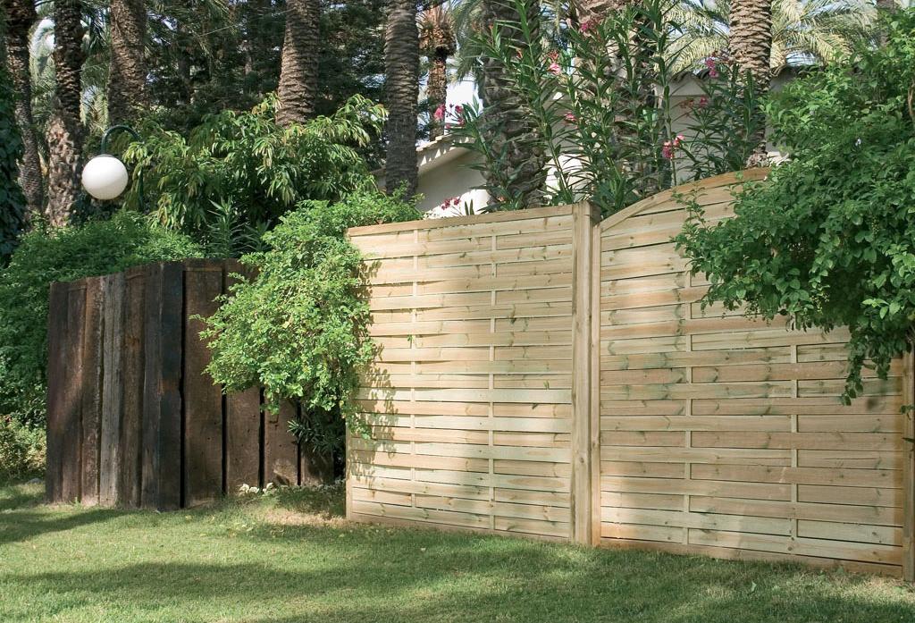Cómo ganar privacidad en el jardín sin cerrarlo entero