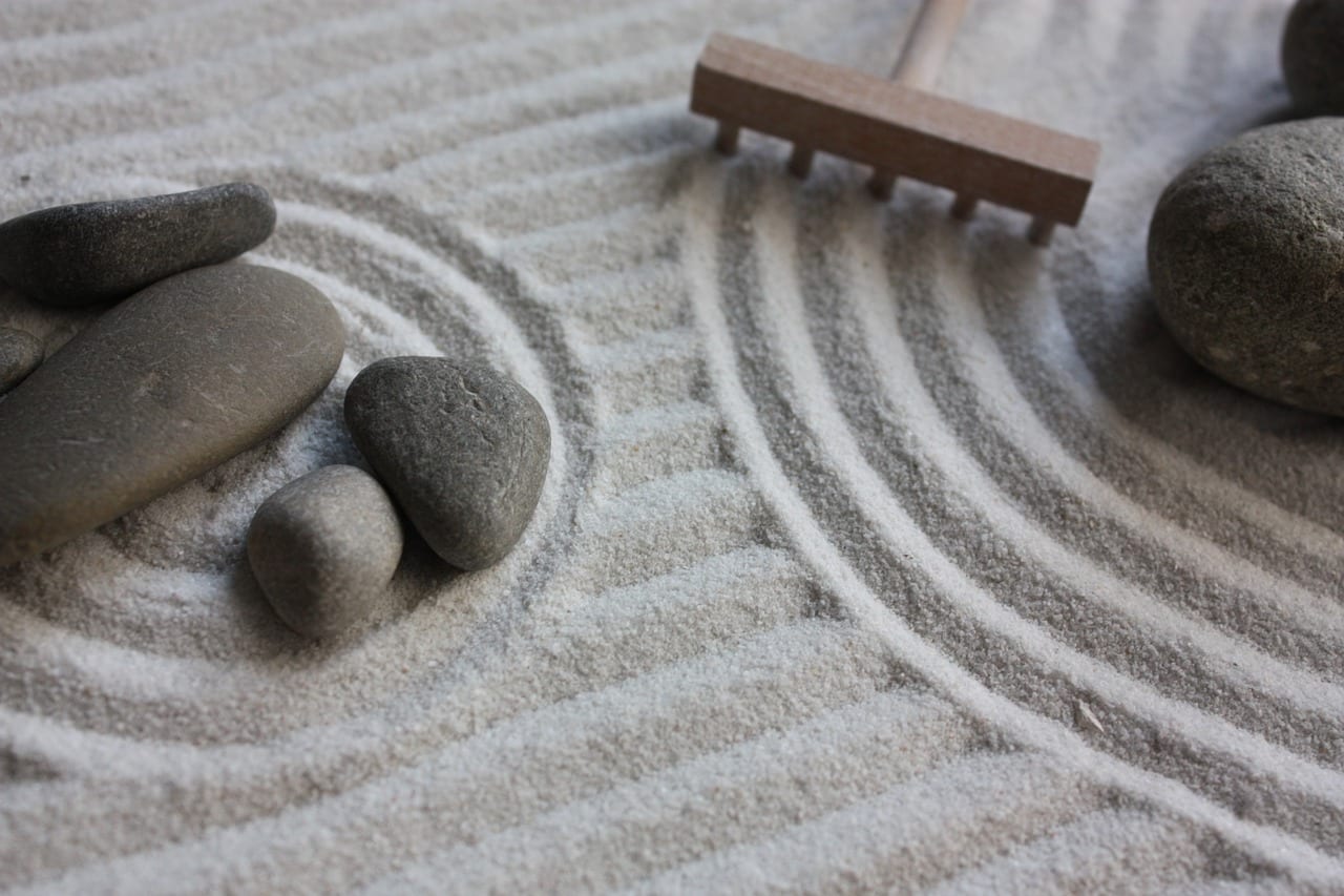 Cómo hacer un jardín zen en casa, guía práctica